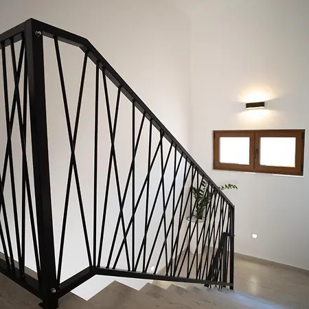 And Smile Daire Mostar